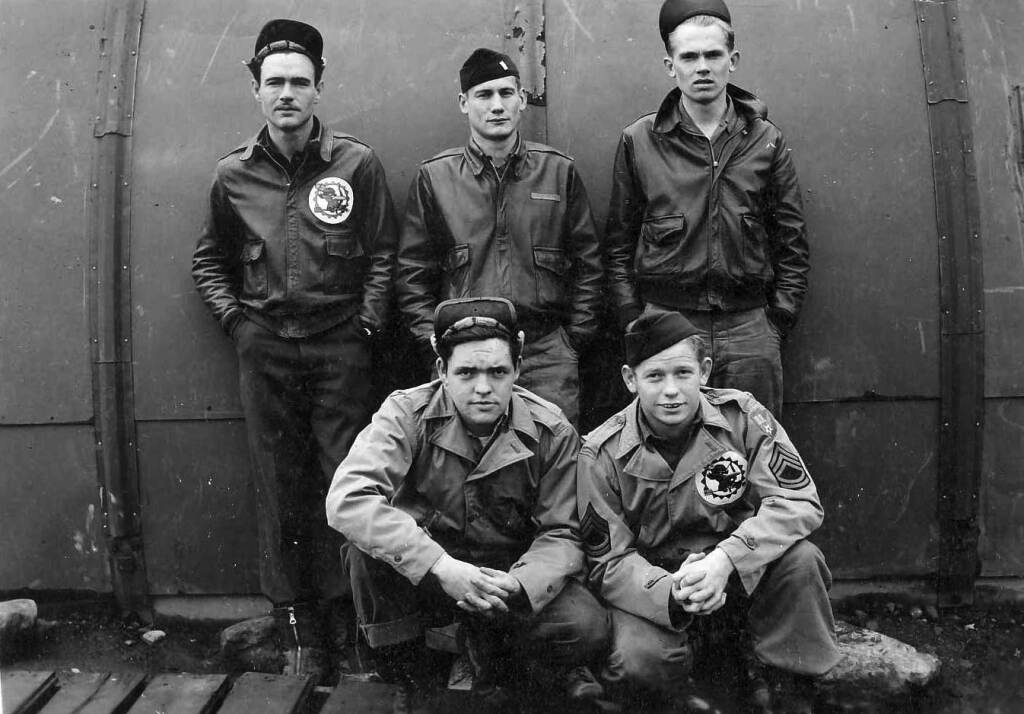 Crew of B-25J 43-36128