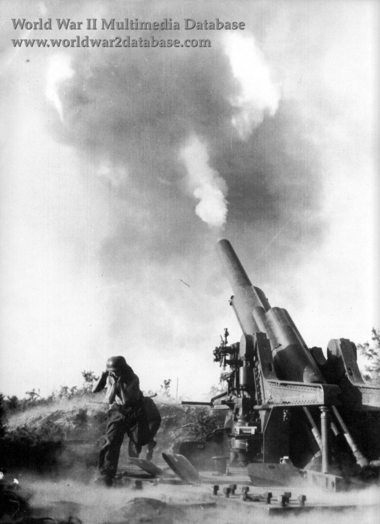 81Fourth Artillery Regiment Fires Howitzer Model 39