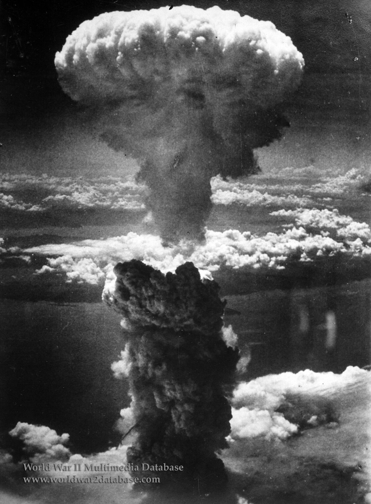“Fat Man“ Atomic Bomb Explodes Over Nagasaki